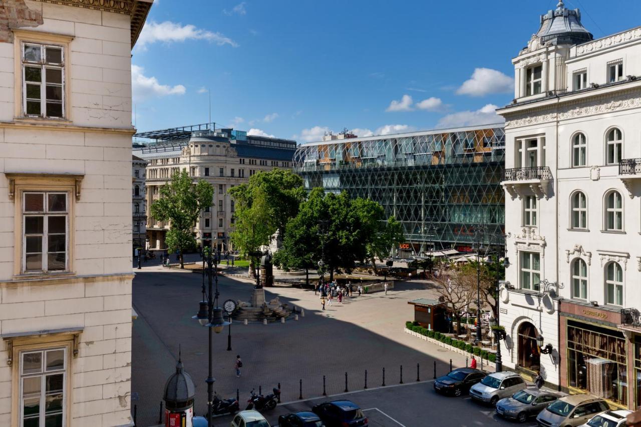 Budapest Central Square 2 Bedrooms Suite - Michaelides Voeroesmarty Square Residences Exterior foto